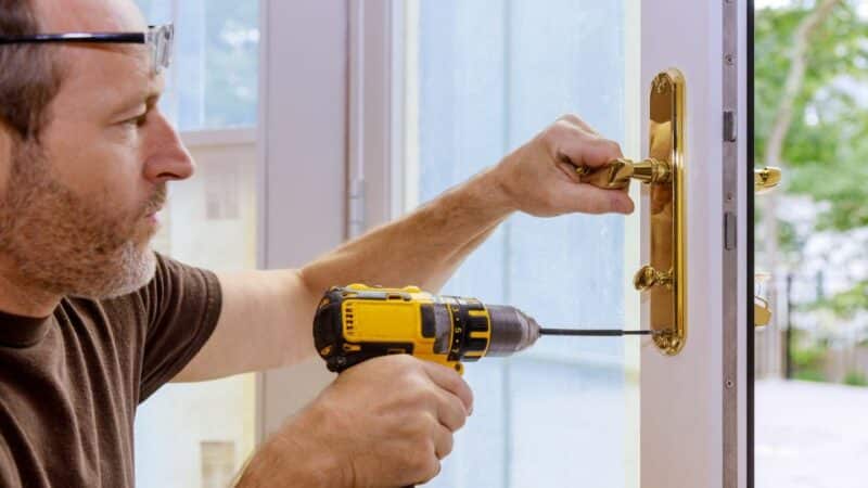 common services for a locksmith